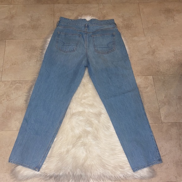 American Eagle Paperbag Mom Jeans - Picture 5 of 8